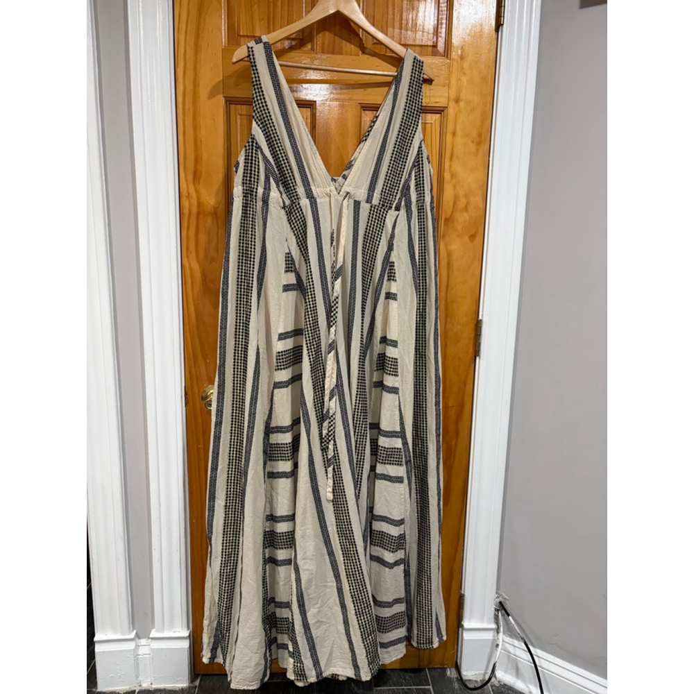 AUGUST Higher Than the Sun Striped Maxi Dress M/L Boho Cotton Vacation Wear